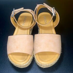 Soda Sandals